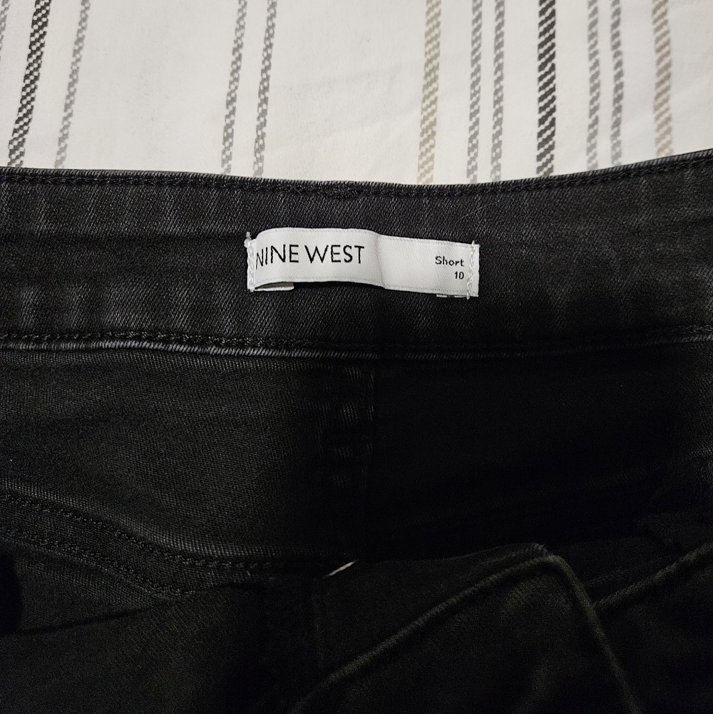 Nine West High Waist Black Shorts - Picture 3 of 4
